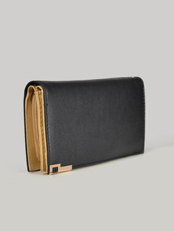 Segmented Wallet
